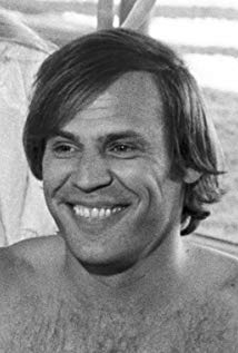 How tall is Don Stroud?